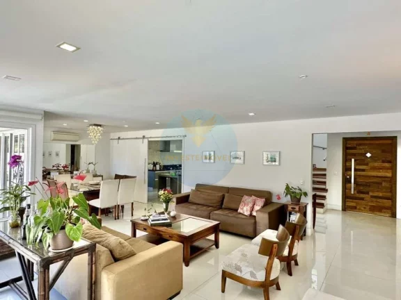 Imagem Casa 4 Suítes, sendo 1 térrea em terreno 1.001m2
