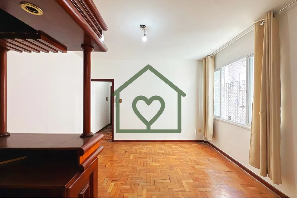 Imagem Localizado na divisa entre os bairros Independência e Centro Histórico, este apartamento de 77m² ...