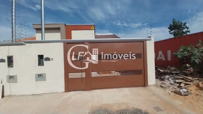 Imagem Casa Com Dois Quartos Mais uma Suite