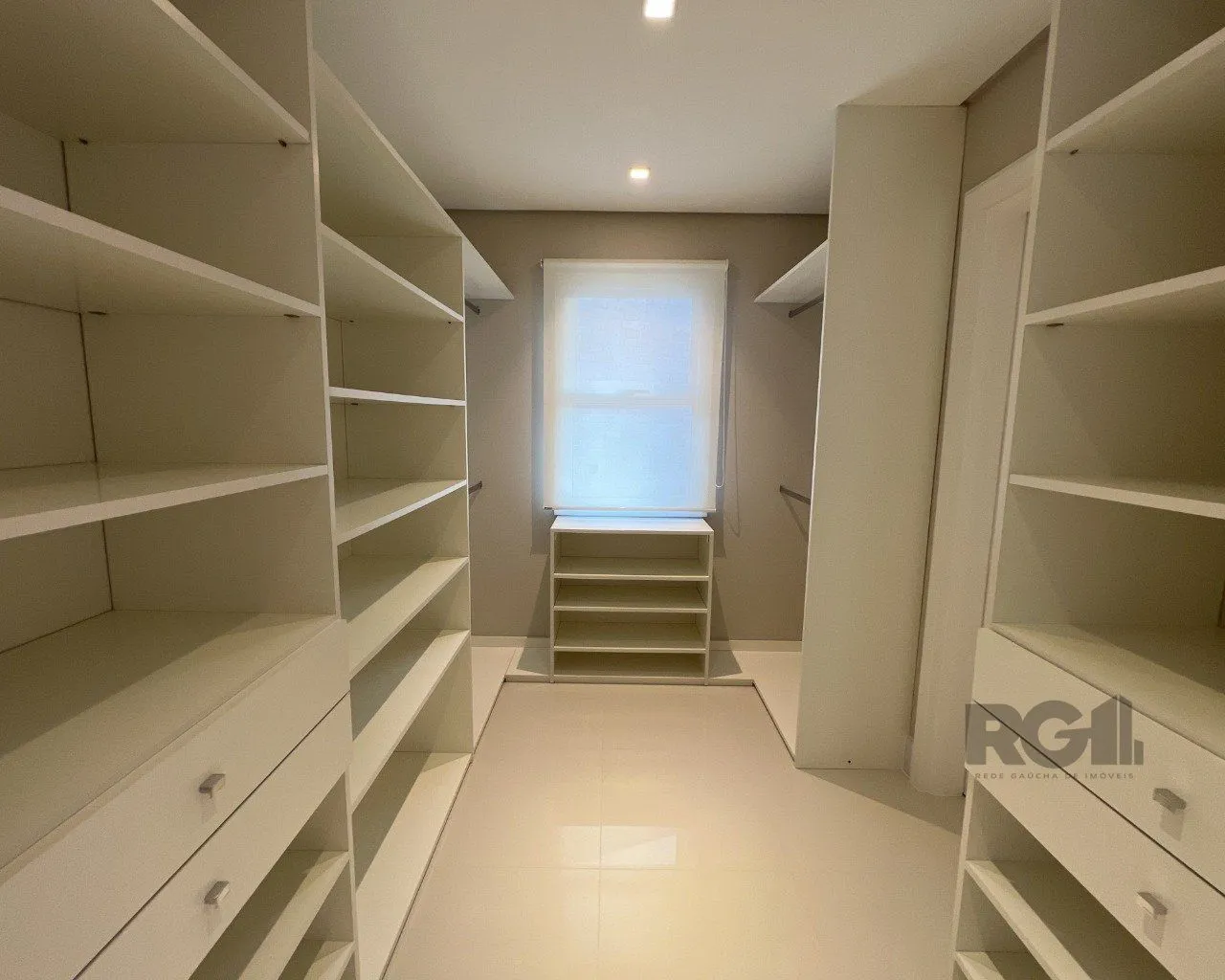 Imagem Casa de Condomínio em Atlântida Sul