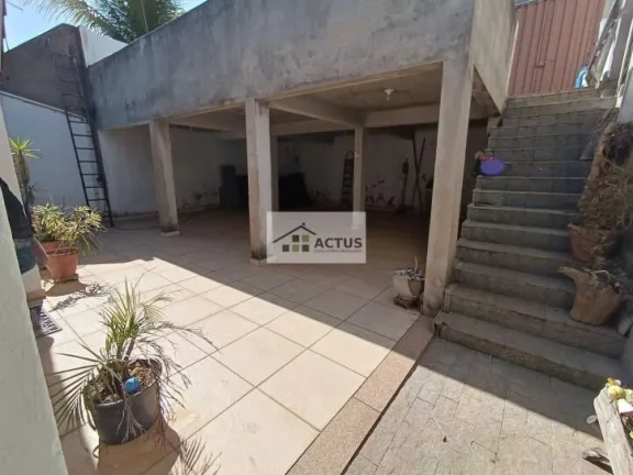 Imagem Casa 2 quartos com area de fogão a lenha em Sarzedo