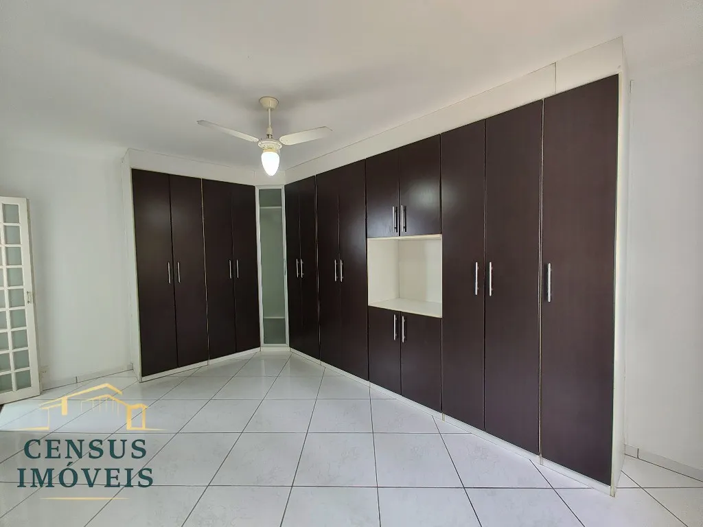 Foto do imóvel: Luxuosa casa à venda em Vinhedo-SP, Condomínio Marambaia: 5 quartos, 2 suítes, 2 salas, 4 banheiros, 4 vagas, 560m². Venha conhecer! em Condomínio Marambaia
