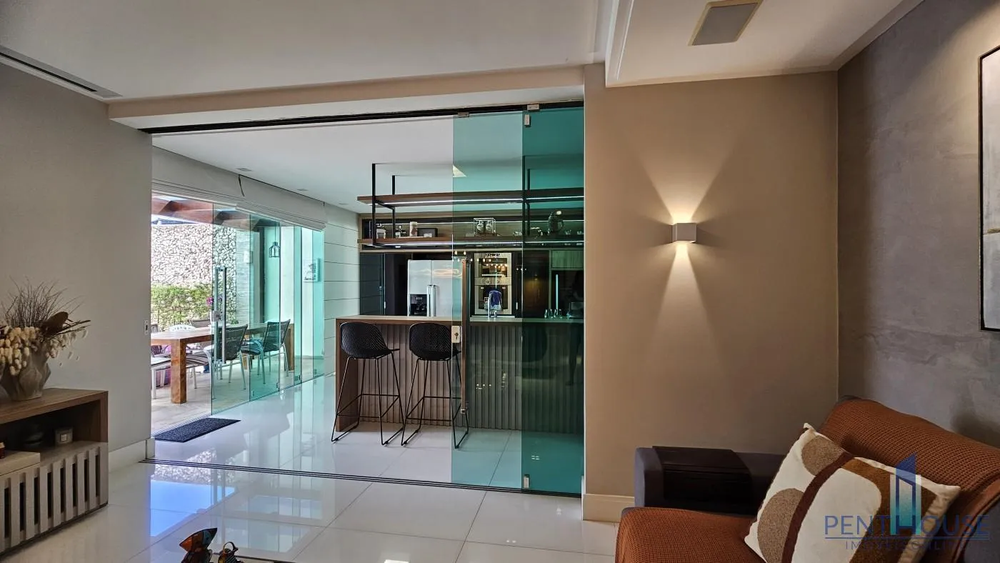 Imagem Apartamento com Terraço para Venda em Balneário Camboriú, CENTRO, 3 dormitórios, 1 suíte, 2 banheiros, 3 vagas