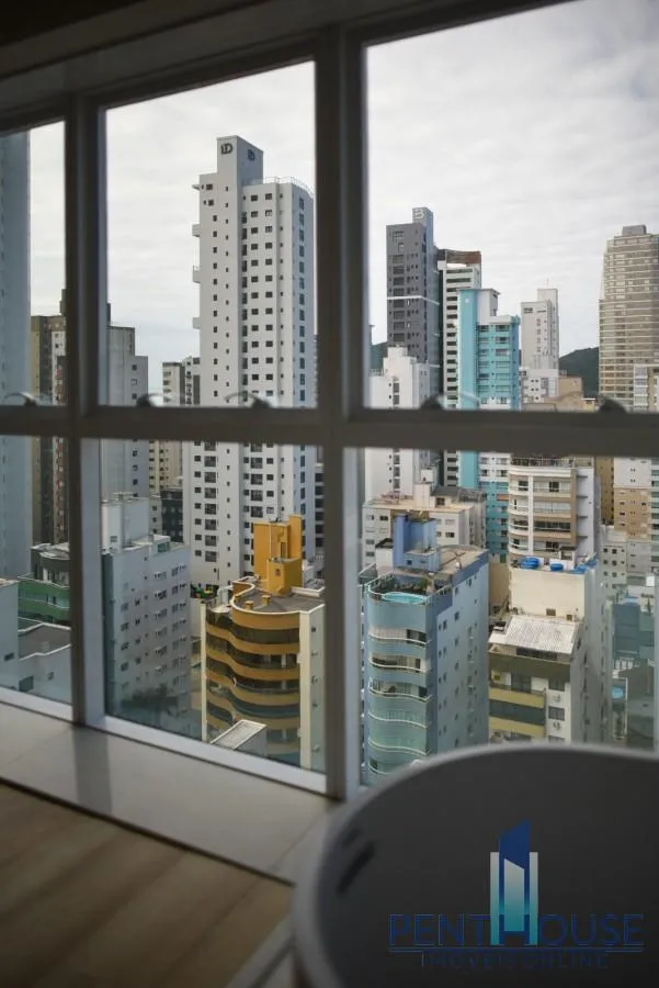 Imagem Apartamento Quadra Mar para Venda em Balneário Camboriú, CENTRO, 3 dormitórios, 3 suítes, 4 banheiros, 2 vagas