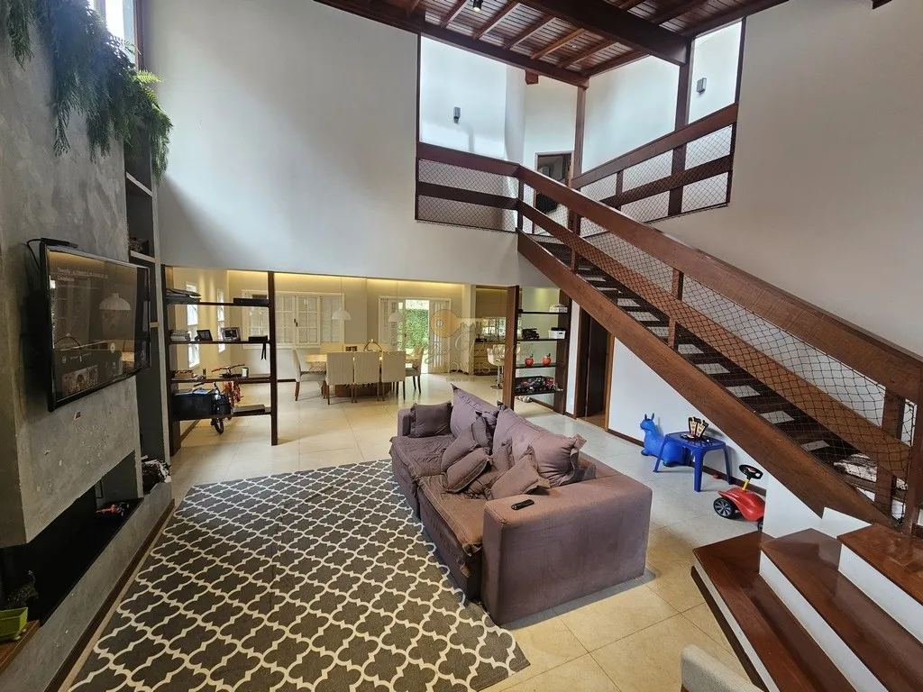 Imagem Casa em Condomínio para Venda em Teresópolis / RJ no bairro Parque do Imbui