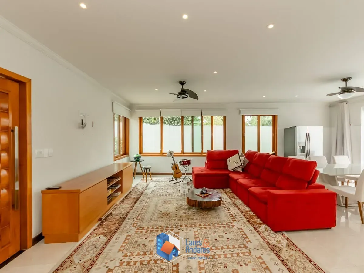 Foto do imóvel Sobrado para venda em Jardim Sertãozinho com 3 quartos, sendo 1 suíte, 247m² em Rua Relva Velha