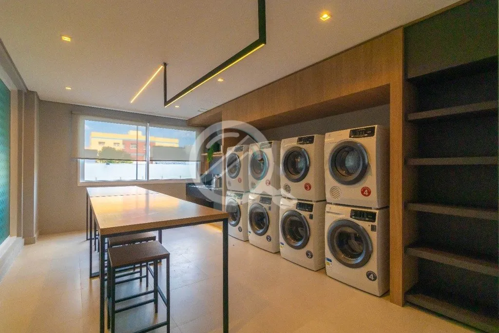 Imagem Loft com 27m² área privativa, fechadura eletrônica e 01 vaga de garagem. Localizado em uma regiã...