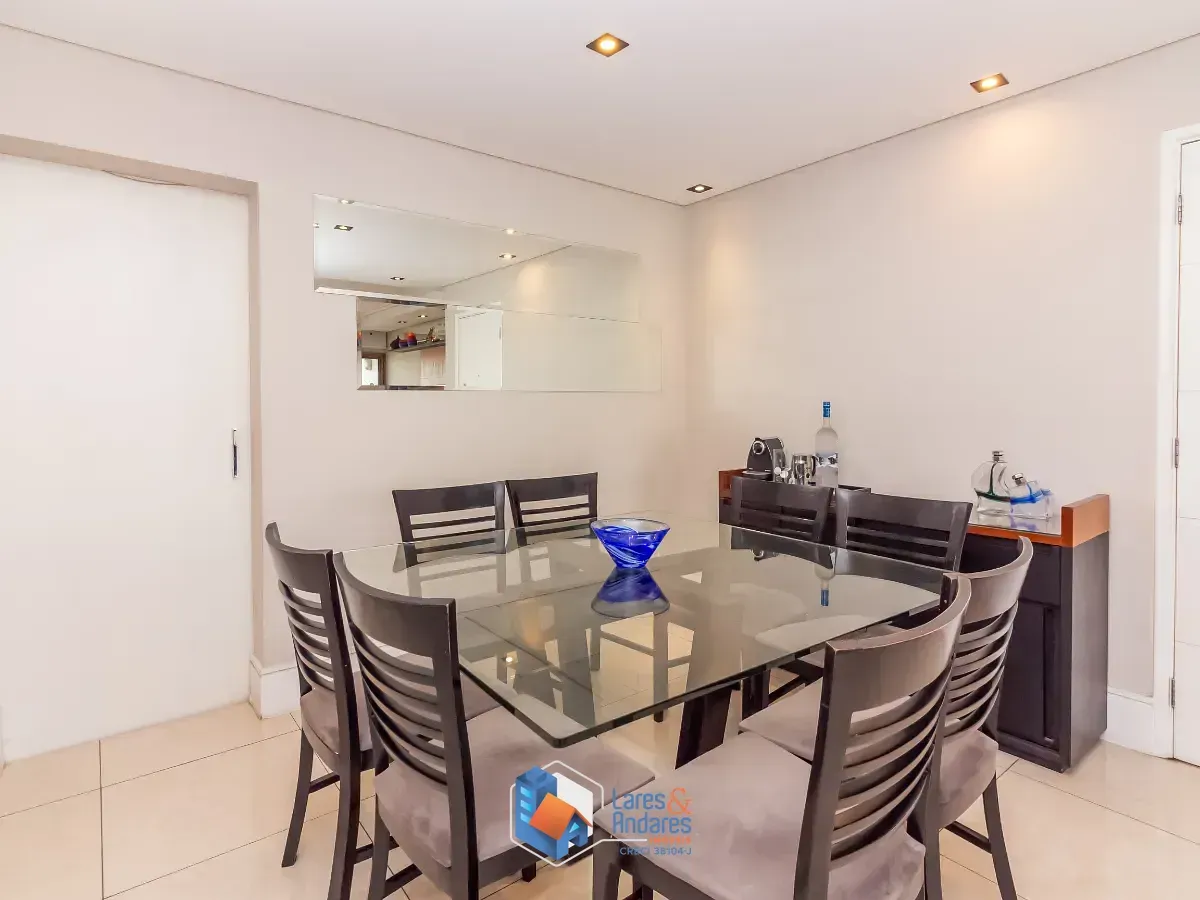 Imagem Apartamento para venda em Moema com 3 quartos, sendo 1 suíte, 107m²