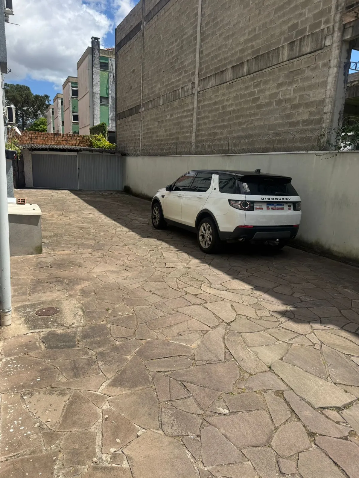 Imagem Cobertura com 03 quartos e 01 suíte e 02 vagas no Bairro Sarandi