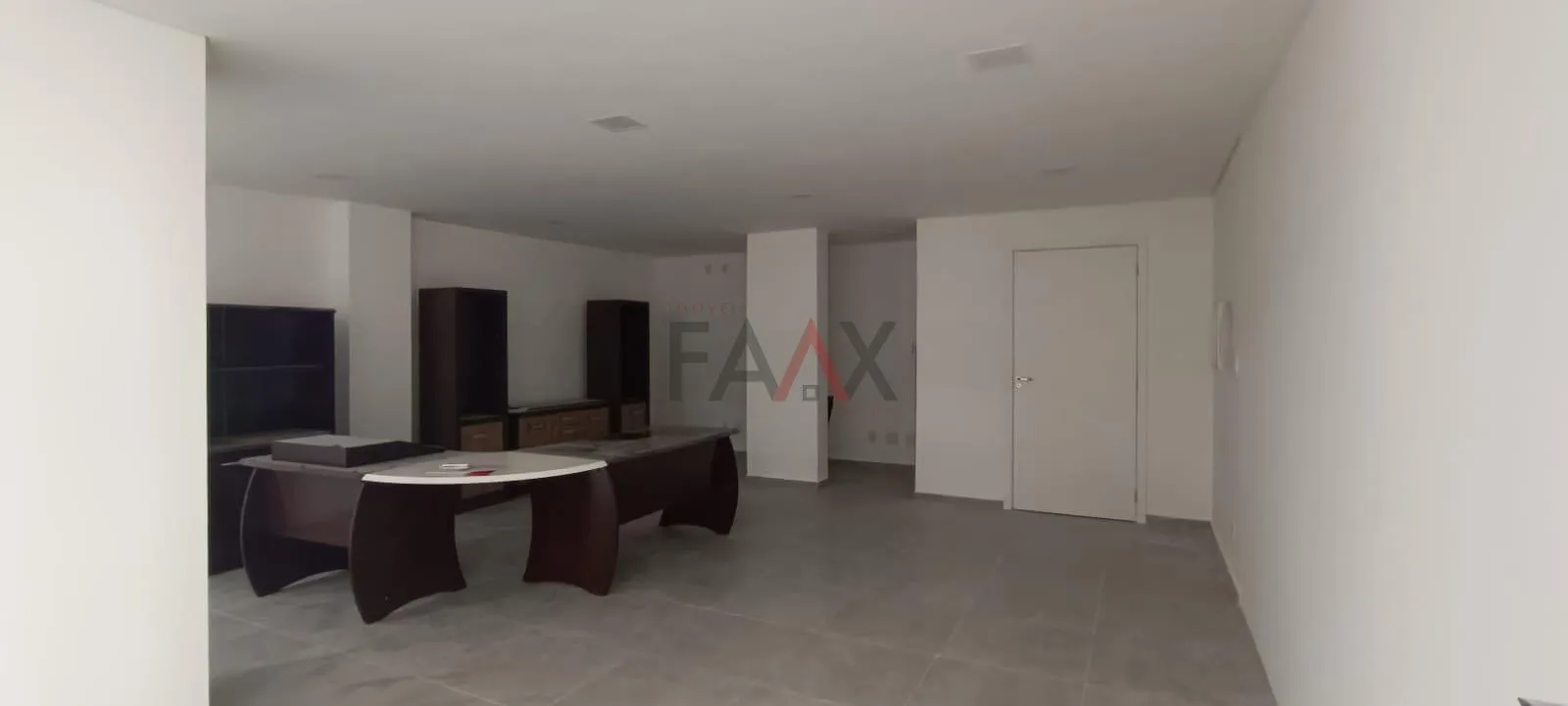 Imagem Sala comercial para locação no Centro com Vaga de Garagem em Guarapuava