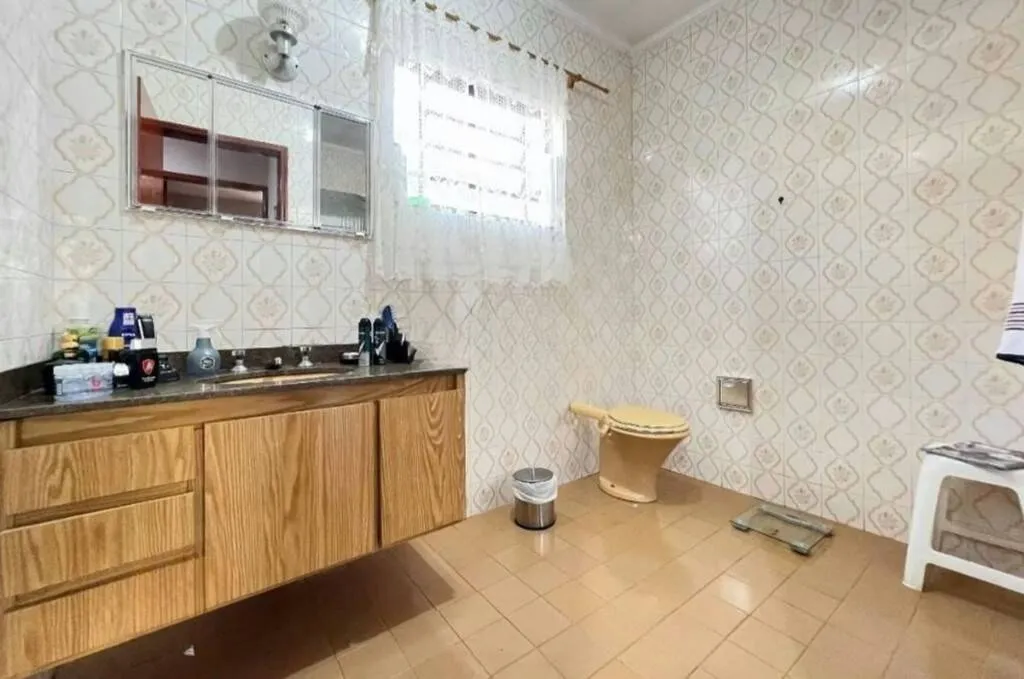 Imagem Casa Alto da Lapa - 163M², 3 Dorms, 1 Suíte, 6 Vagas, Churrasqueira.