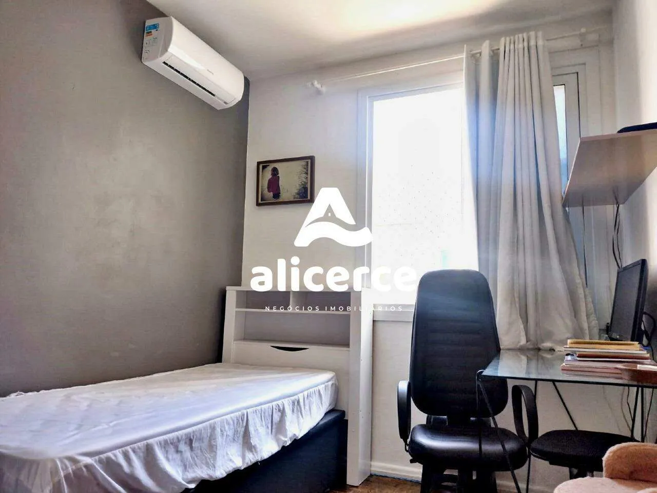 Imagem Apartamento à Venda | 2 Dormitórios | 74 m² | Balneário do Estreito - Florianópolis/SC