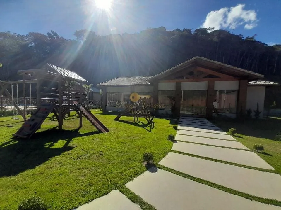 Imagem Terreno em Condomínio para Venda em Teresópolis / RJ no bairro Prata