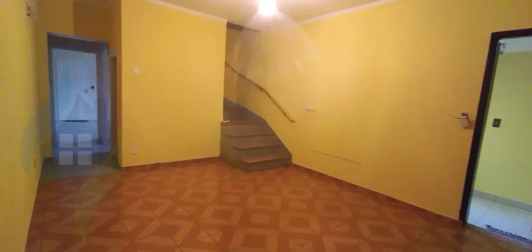 Imagem Casa de 2 dormitórios, 2 banheiros, 2 vagas, com 189m² em Taboão, São Bernardo do Campo
