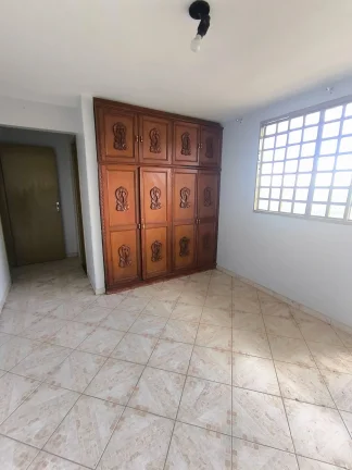 Imagem Sobrado De 4/4 Sendo 1 Suite No Setor Sudoeste
