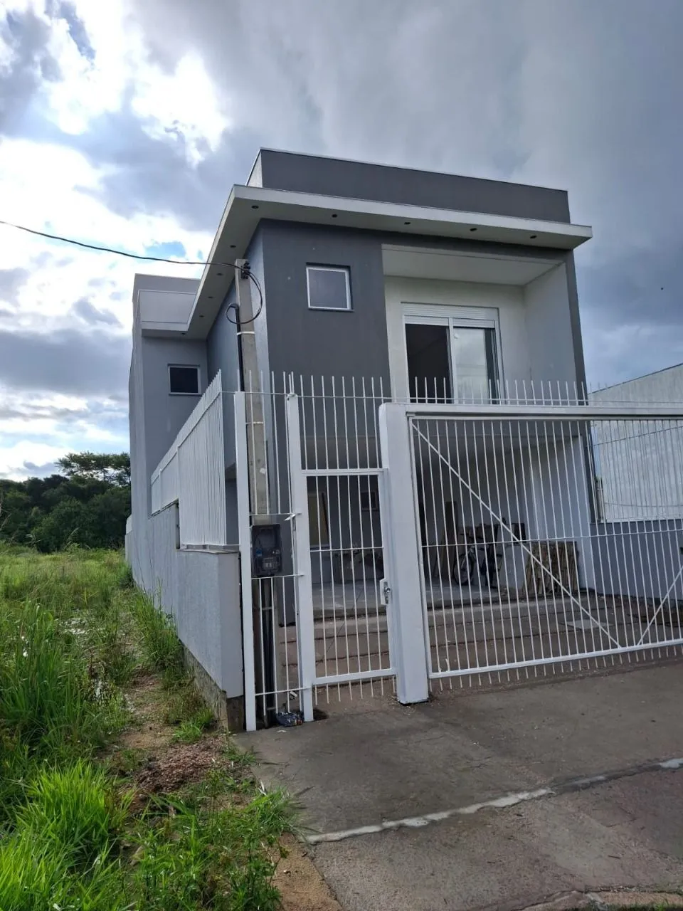 Imagem Casa a Venda no Bairro espirito Santo, Zona Sul de Porto Alegre.