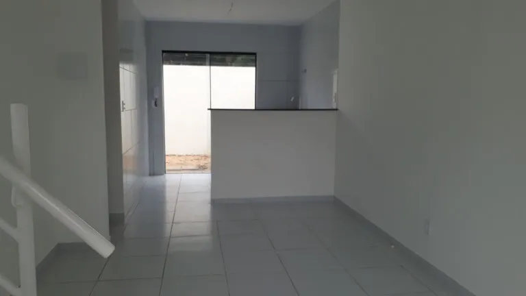 Imagem Casa de Condomínio com 2 Quartos à Venda, 80 m² em Ponta Negra - Natal