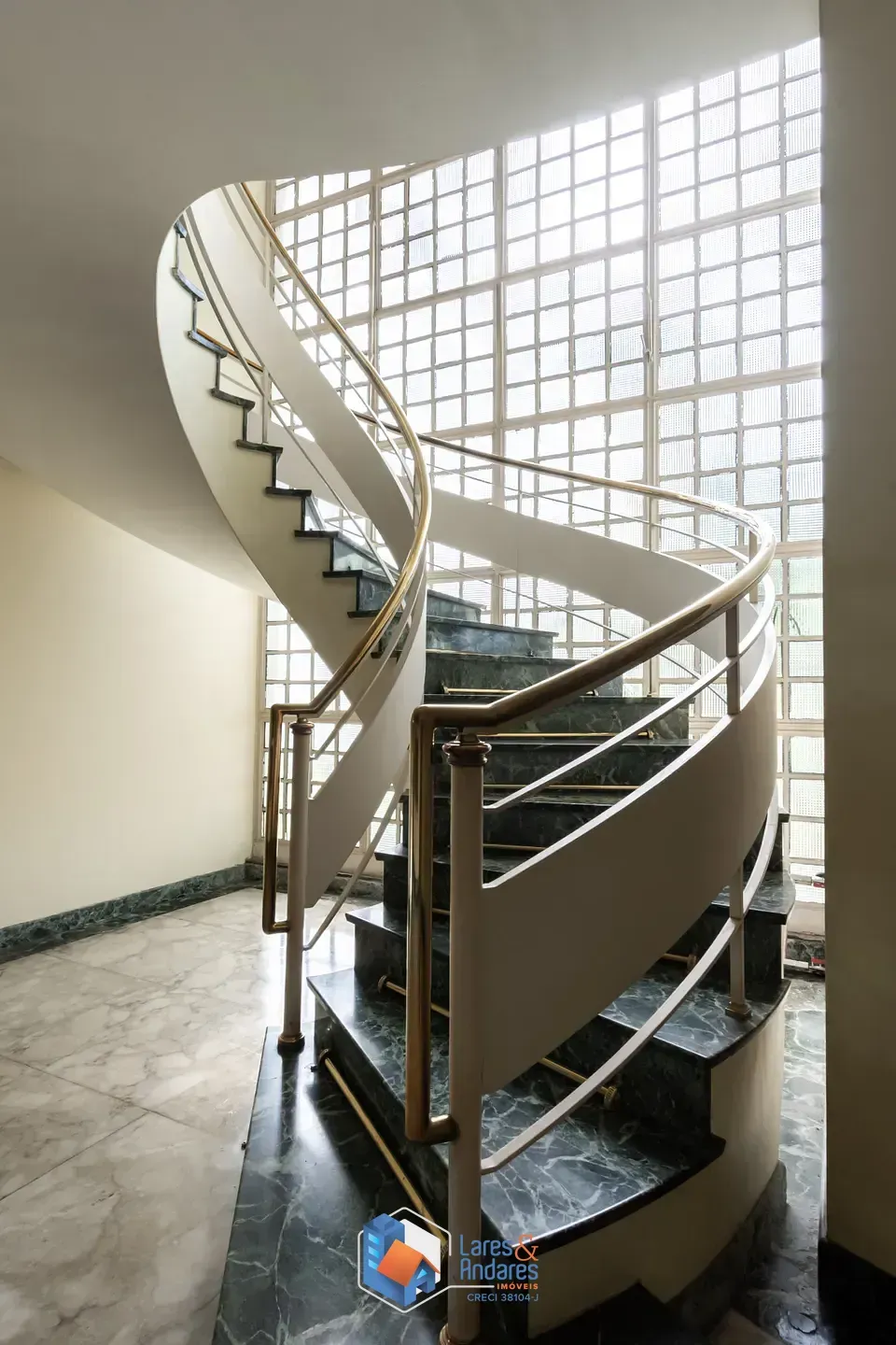 Imagem Casa comercial para venda em Jardim América, 642m²