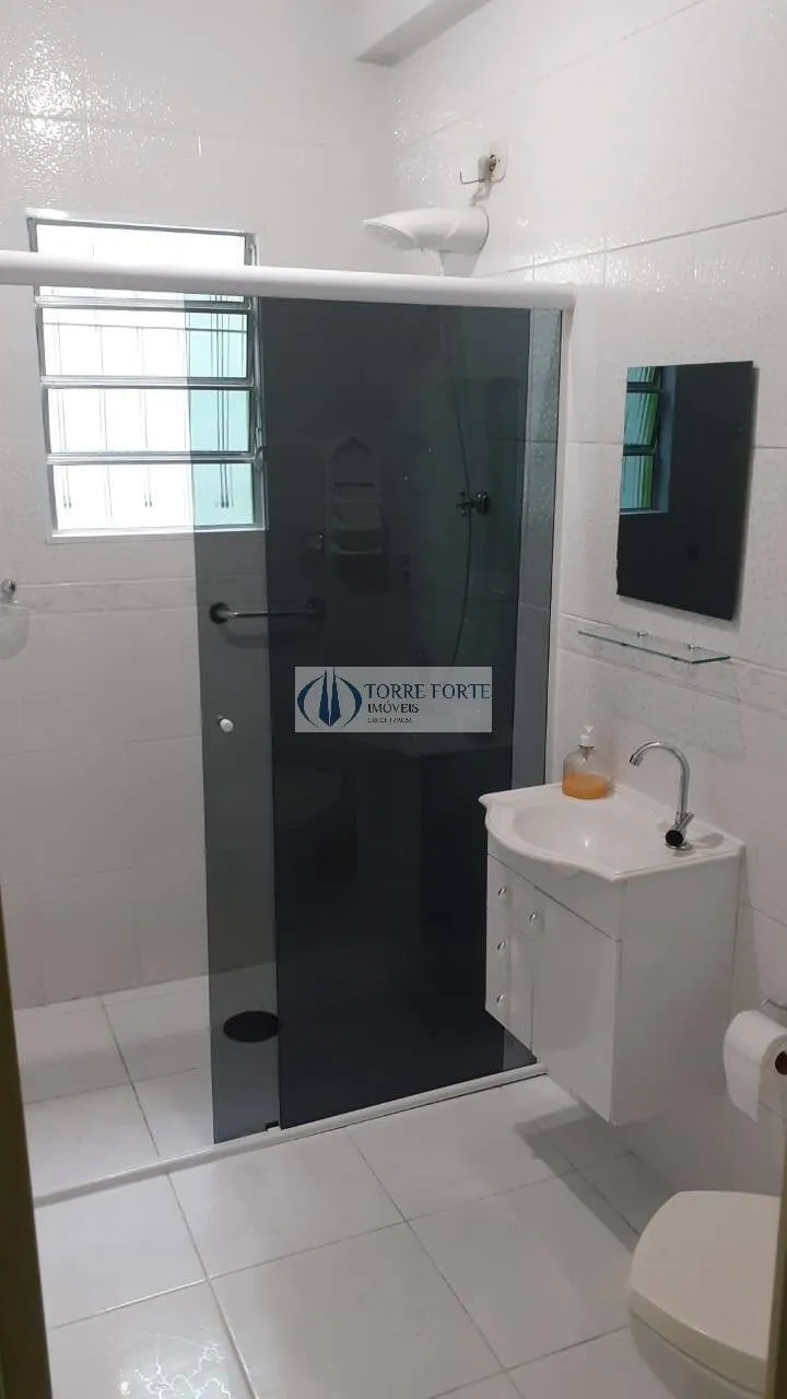 Imagem Casa térrea, 2 quartos, 2 vagas, na Vila Diva