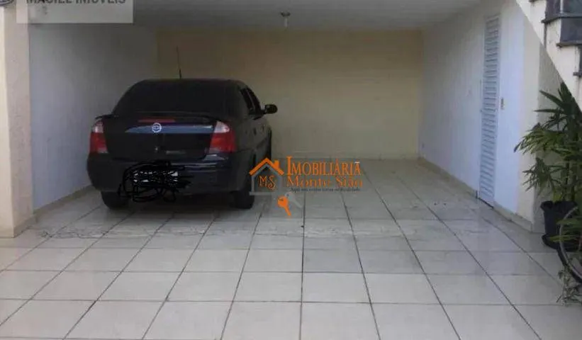 Imagem Sobrado com 3 dormitórios à venda, 175 m² por R$ 799.000,00 - Jardim Santa Clara - Guarulhos/SP