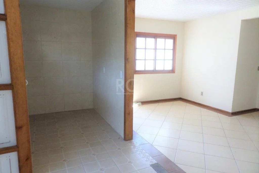 Imagem Casa na Hípica com 3 dormitórios e 2 vagas