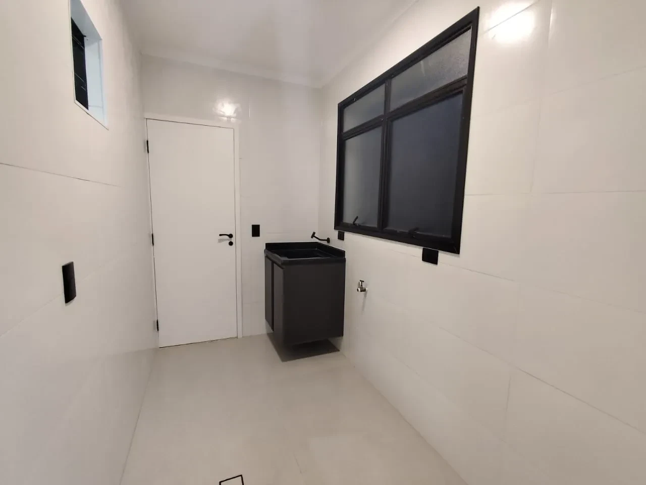 Imagem Cobertura com 3 Quartos à Venda, 19166 metros em Pompéia - Santos