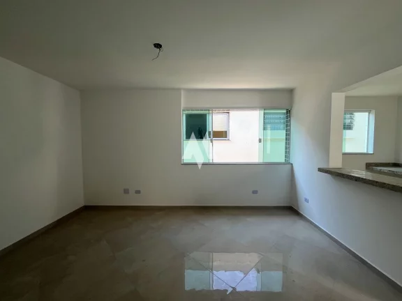 Imagem Casa alta á venda com o melhor valor de m² da região - 2 dormitórios com 2 suítes e garagem - Campo Grande, Santos/SP