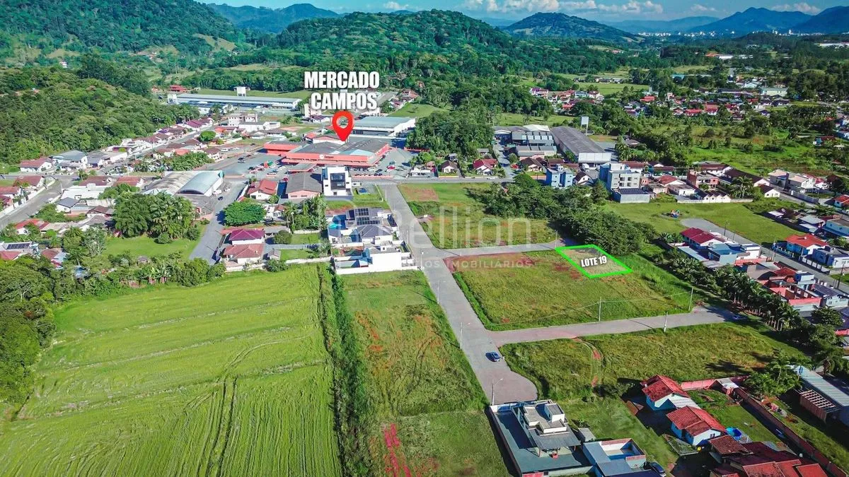 Imagem Se você busca um investimento com potencial de valorização, este terreno merece atenção.