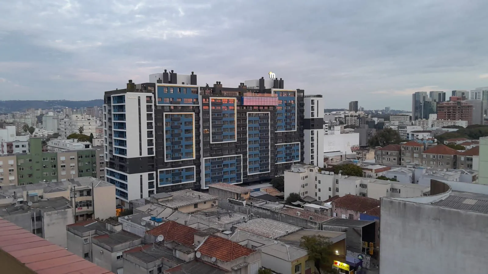 Imagem investidores - Excelente e amplo apartamento 2D LOCADO na Cidade Baixa, Porto Alegre, Com Inquilino