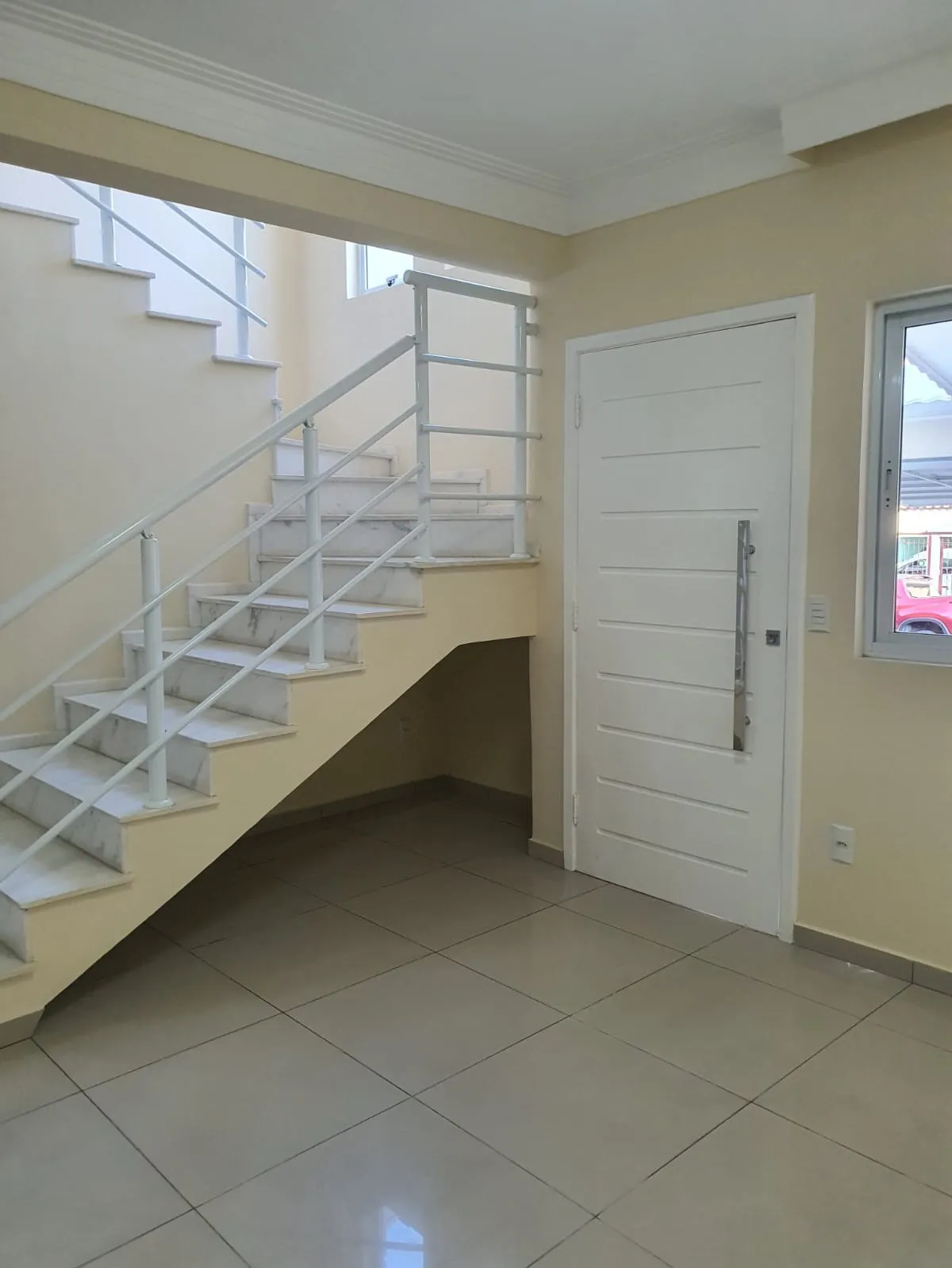 Imagem Sobrado Alto Padrão à Venda no Jardim Bonsucesso ? 3 Pavimentos e Acabamento Impecável