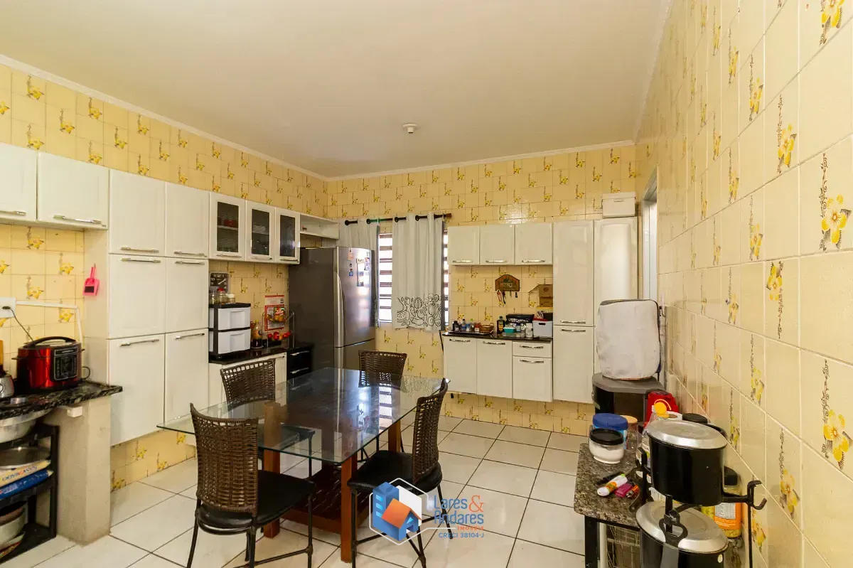 Imagem Sobrado para venda em Vila Carbone com 3 quartos, 189m²