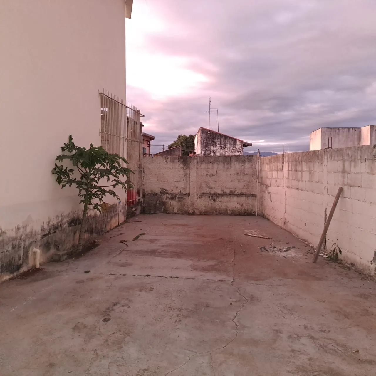 Imagem Casa à venda 4 Quartos, 2 Vagas, 190M², São Gonçalo, Taubaté - SP