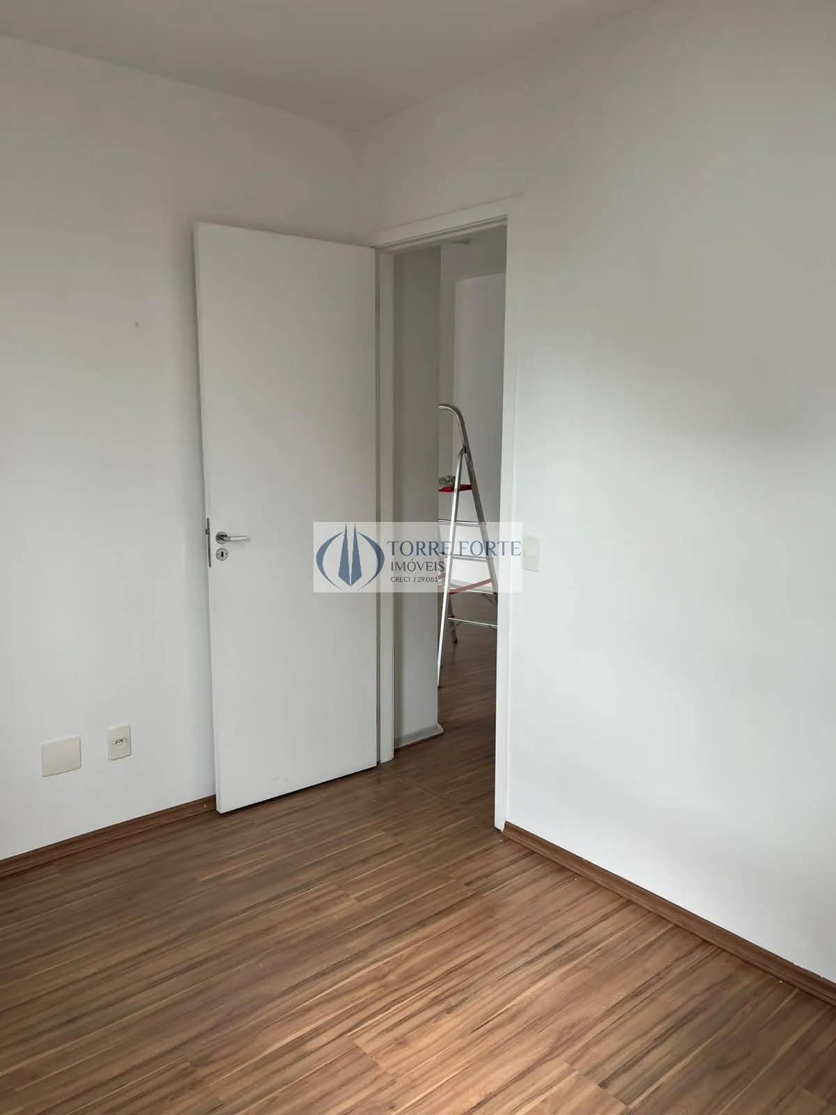 Imagem Apartamento com 2 dormitorios 1 vaga de garagem no Jardim Ibitirama.