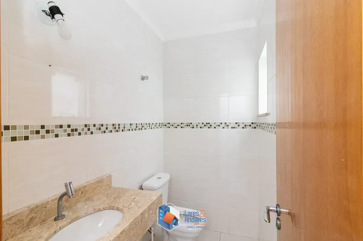Imagem Sobrado para venda em Parque São Domingos com 3 quartos, sendo 3 suítes, 102m²