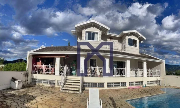 Imagem Casa com 5 dormitórios à venda, 602 m² por R$ 1.950.000,00 - Pinheirinho - Itajubá/MG
