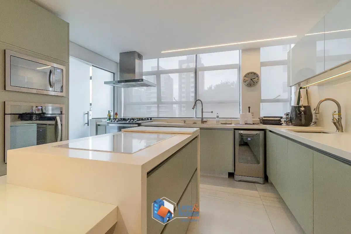 Imagem Apartamento para venda em Santa Cecília com 3 quartos, sendo 3 suítes, 280m²
