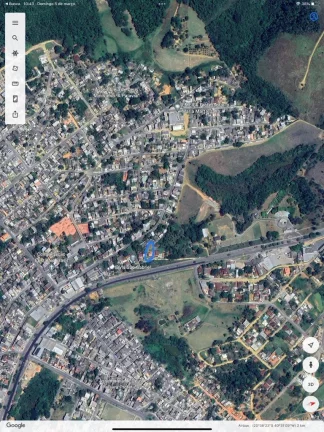 Imagem Casa linear composta de 2 quartos sendo uma suíte sala ampla 3 vagas de garagem em bairro residencial a 5 minutos do centro de Guarapari