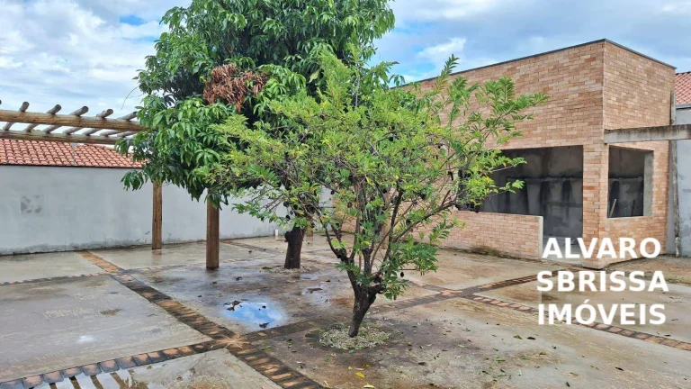 Imagem Vende- Linda Casa comercial com 5 salas- Bairro Brasil- Itu/SP