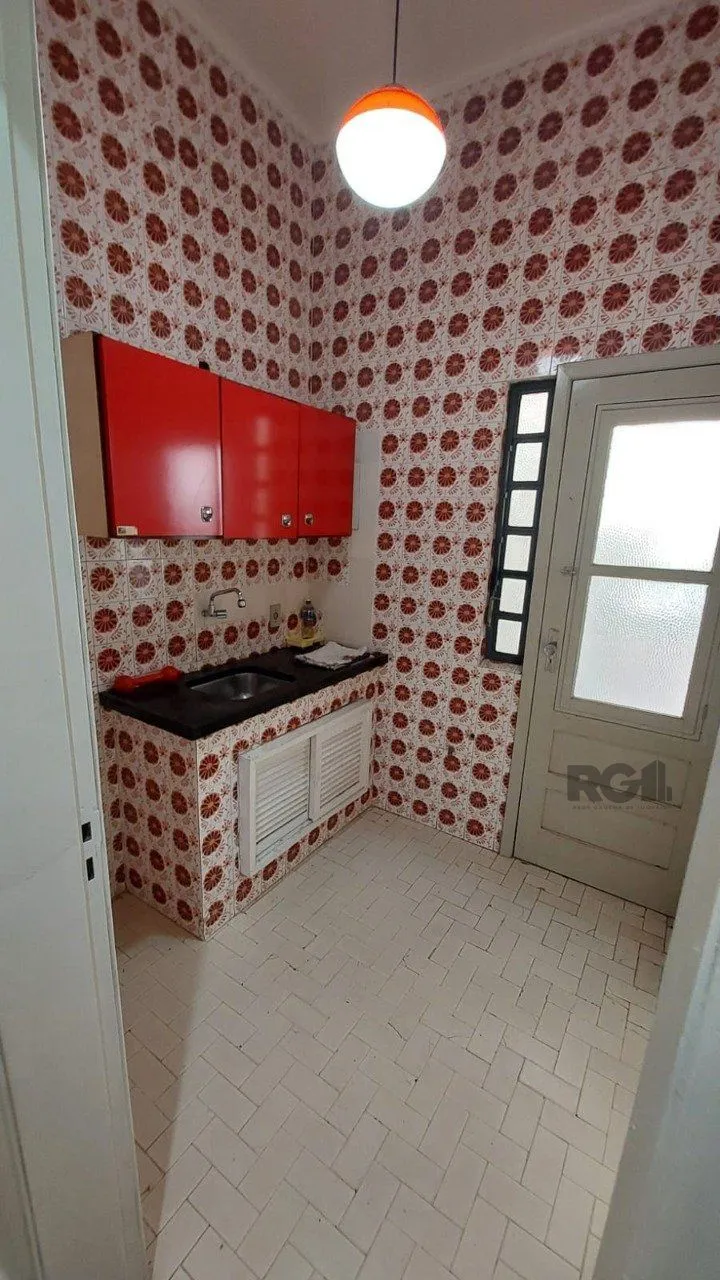 Imagem Apartamento no Centro de 2 dormitórios reformado