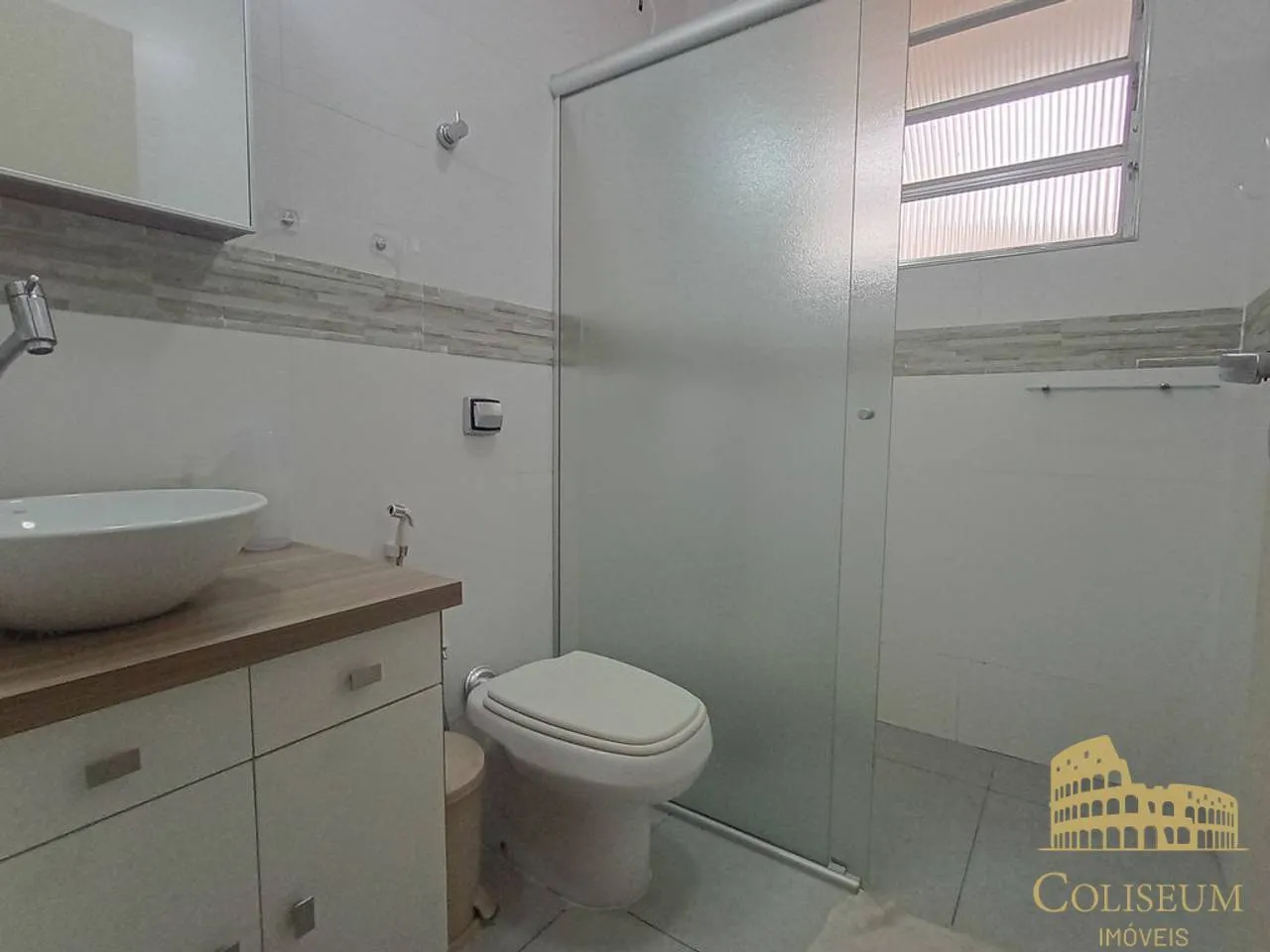 Imagem Apartamento com 1 dormitório para alugar, 32 m² por R$ 2.300,00/mês - Boqueirão - Praia Grande/SP
