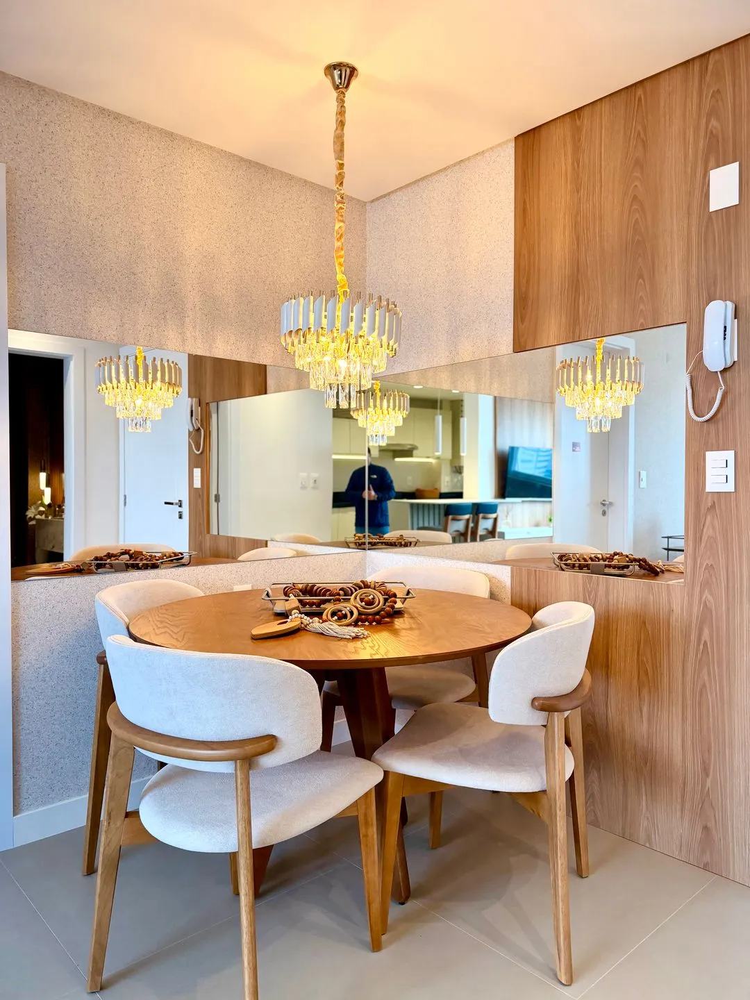 Imagem Apartamento à venda em Torres, Predial, com 1 quarto, 52m2
