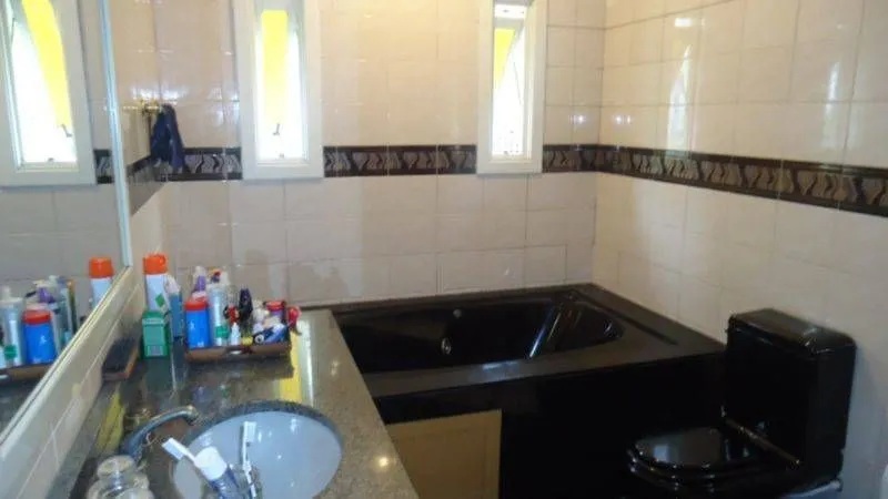 Imagem Casa para Venda - 400m², 4 dormitórios, sendo 1 suites, 4 vagas - Jardim Sabará