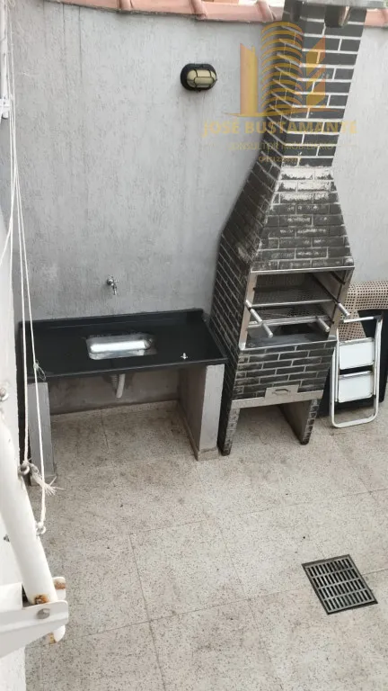 Imagem Sobrado 132m² com Churrasqueira e Varanda - Vila Nair