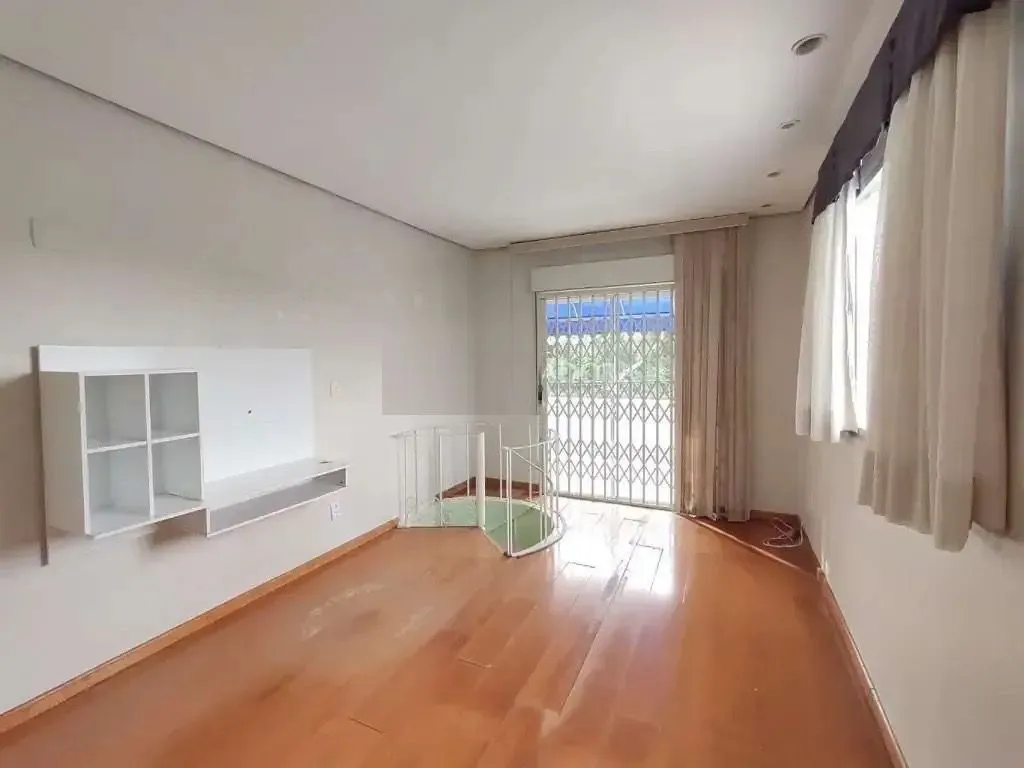 Imagem Apartamento de dois quartos no bairro Rio Branco em Porto Alegre