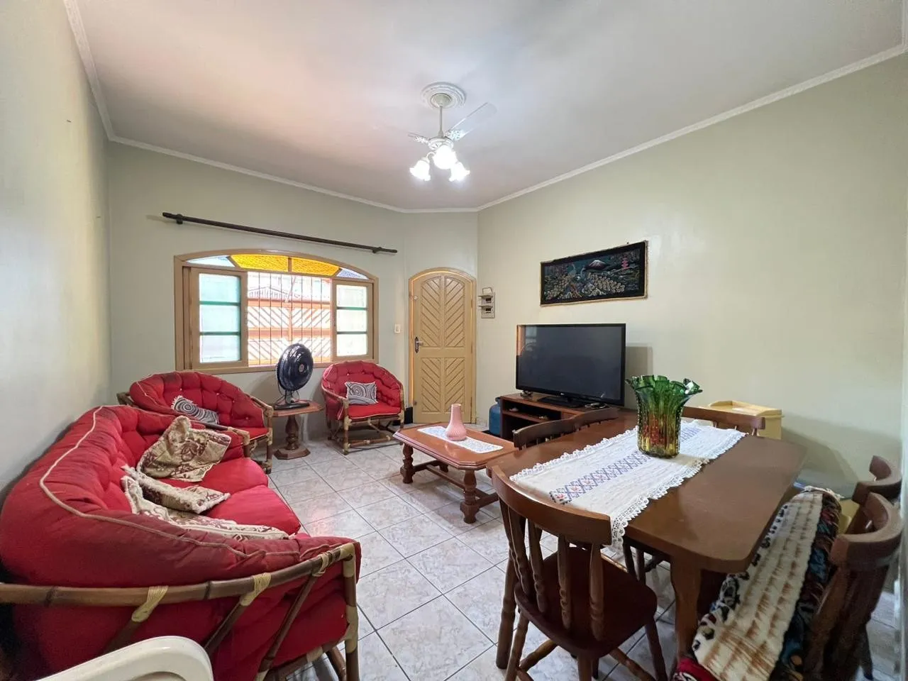 Imagem Casa para Venda em Praia Grande, Caiçara, 3 dormitórios, 1 suíte, 1 banheiro, 2 vagas