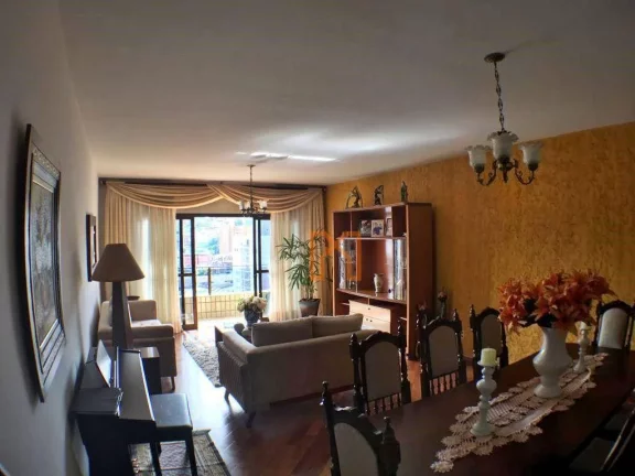 Imagem Apartamento com 3 dormitórios à venda, 151 m² por R$ 900.000,00 - Centro - Itajubá/MG