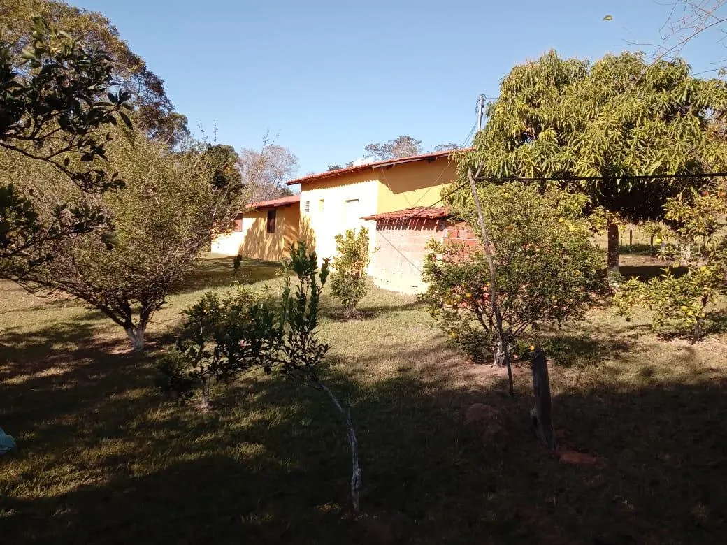 Imagem Vendo um excelente sítio na cidade de Piracema/Mg com 5 hectares de terra