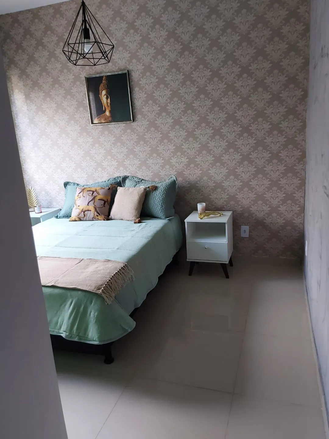 Imagem Casa de porteira fechada, nunca habitada, pronta para você entrar e morar!