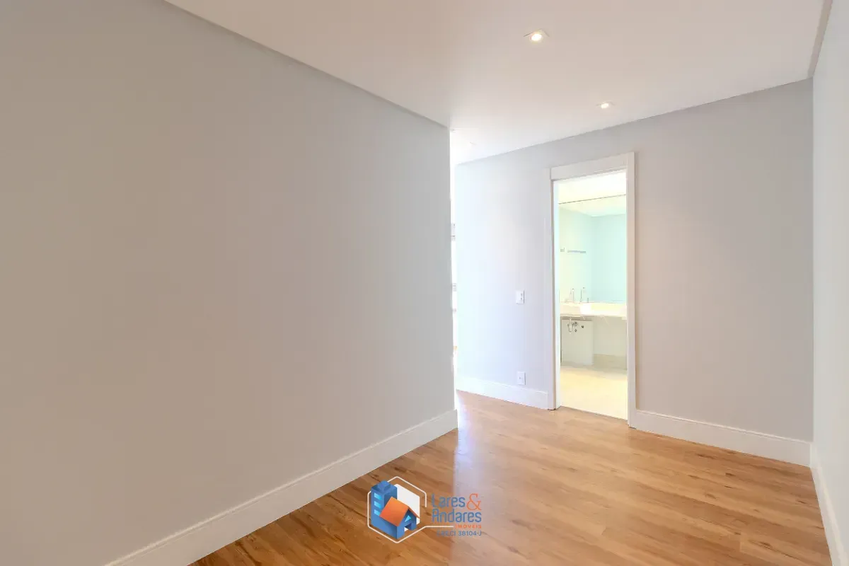 Imagem Apartamento para venda em Moema com 3 quartos, sendo 3 suítes, 149m²