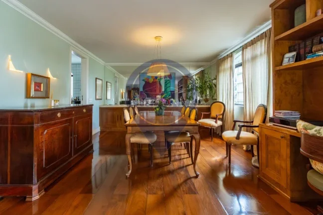Imagem Apartamento de luxo na Vila Uberabinha, São Paulo-SP, com 3 quartos, 3 suítes e 171m² de área.